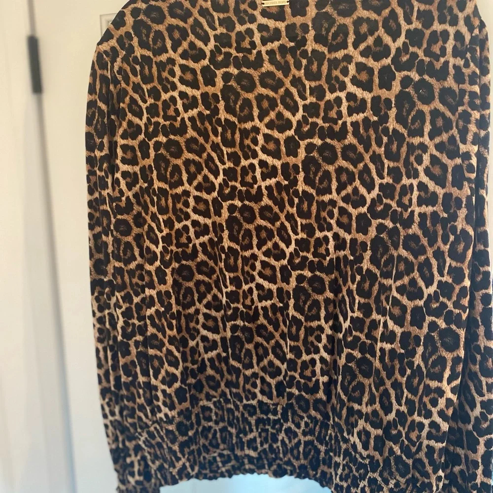 MICHAEL Michael Kors Leopard Print V-Neck Blouse - Brown and Black - Picture 2 of 4